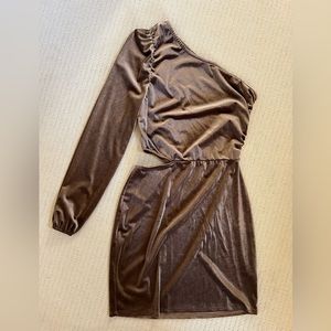 Boutique velvet off the shoulder dress